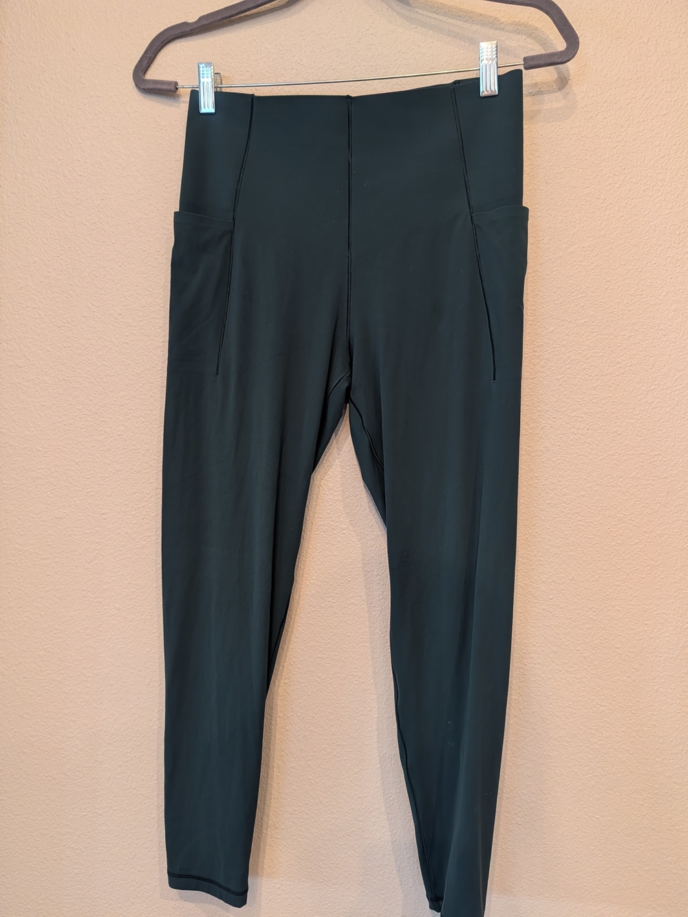 OFFLINE by Aerie "Real Me XTRA" High Waisted Hold Up! Pocket Legging - Size L
